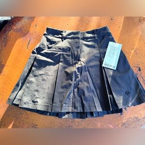 Lululemon Box-Pleat High-Rise Golf Skirt w/ Shorties ~ Sz 25 ~ Black